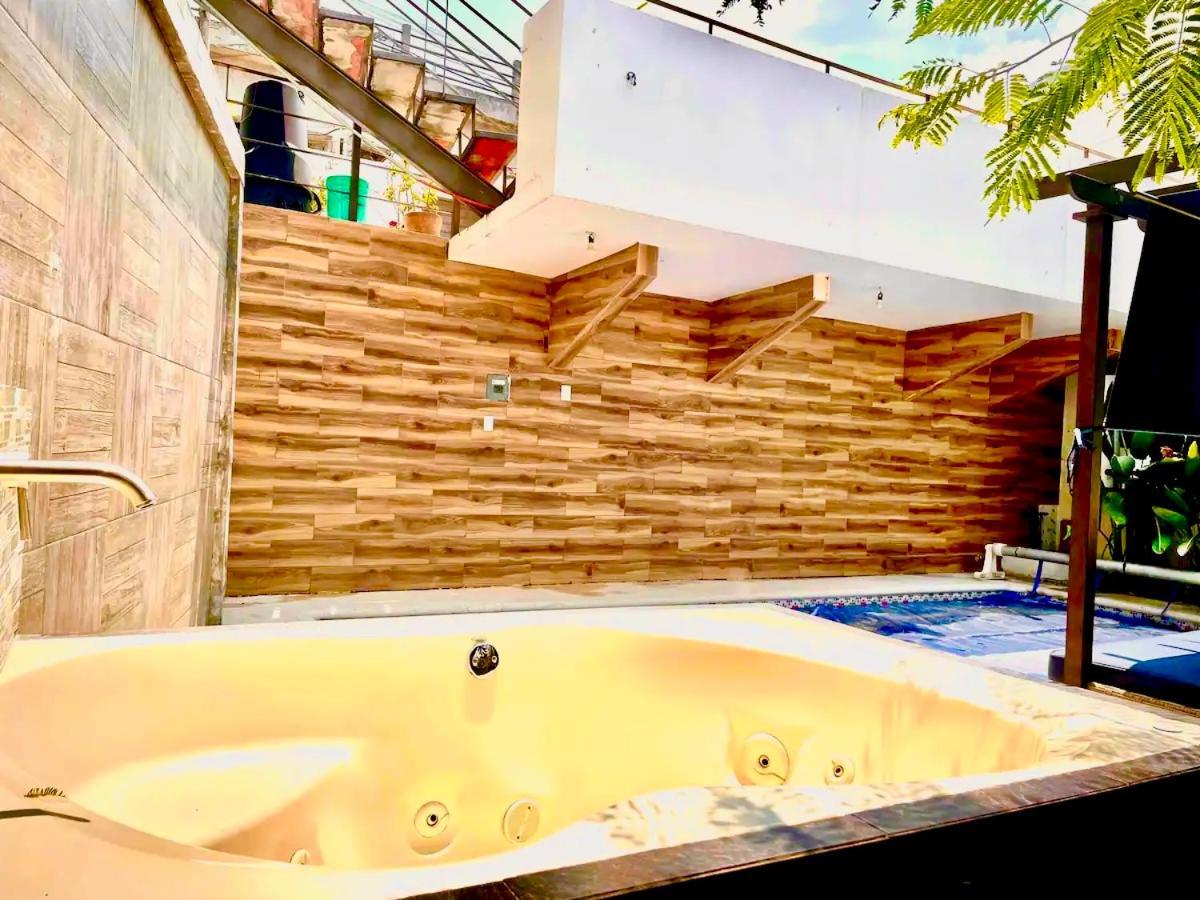 Loft Arte Y Diseno, Terraza, Asador, 3 Pantallas "Cuernavaca Somos El Unico Airbn Que Te Ofrece 2 Exclusivos Jacuzzis Profesionales Con Agua Caliente Y Sistema De Hidromasaje, Tipo Spa" Fraccionamiento Vigilancia 24 Horas Lägenhet Exteriör bild